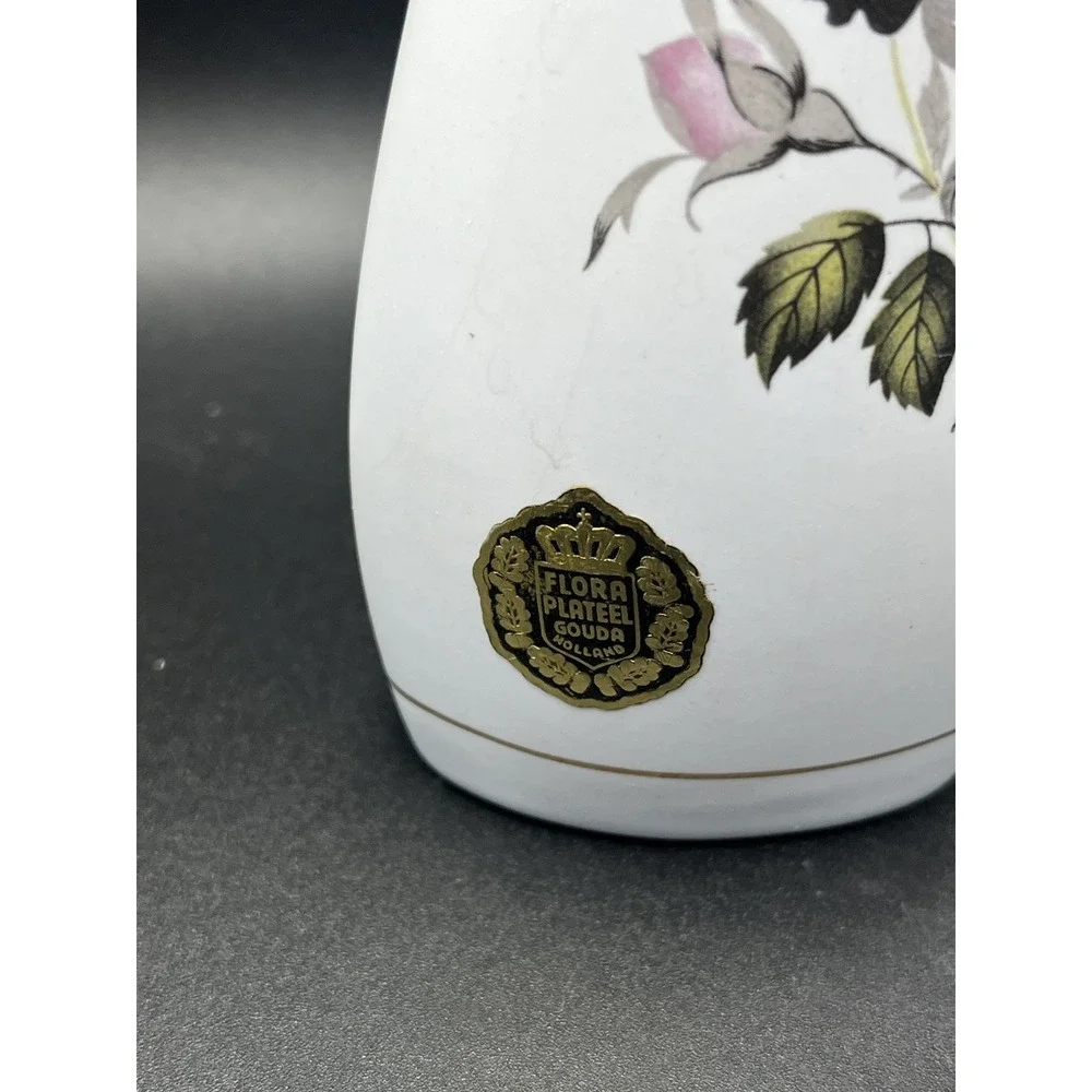 Flora Keramiek Vase Gouda Holland - Karin‎ Pattern - 1836 / 1046 Set Of 2 Vtg